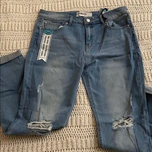 Mid-rise skinny jeans